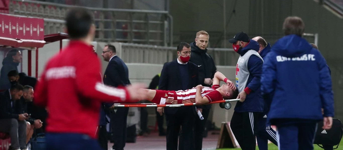 Διπλό πρόβλημα για Ολυμπιακό - Αποχώρησαν τραυματίες ο Σ.Παπασταθόπουλο και ο Μ.Βρουσάι